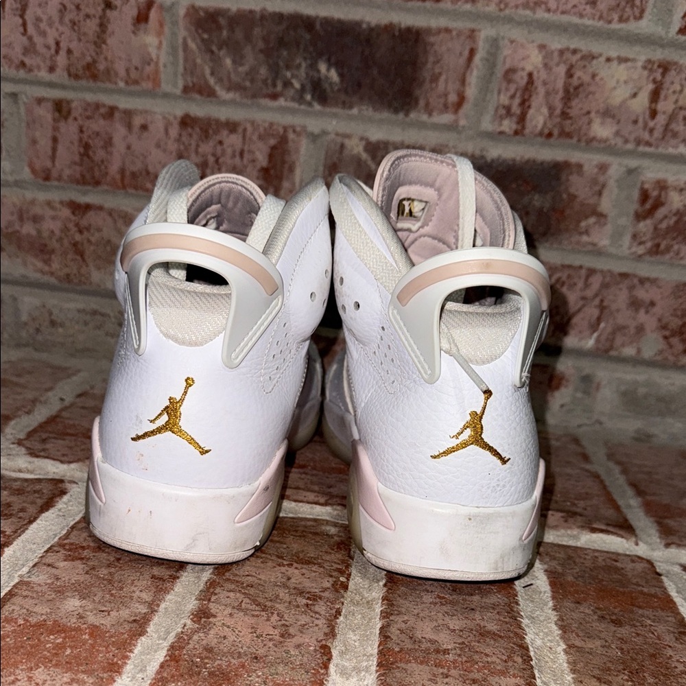 Womens Jordan 6 retro “gold hoops” Sneaker white/pink size 8.5 - Picture 4 of 14